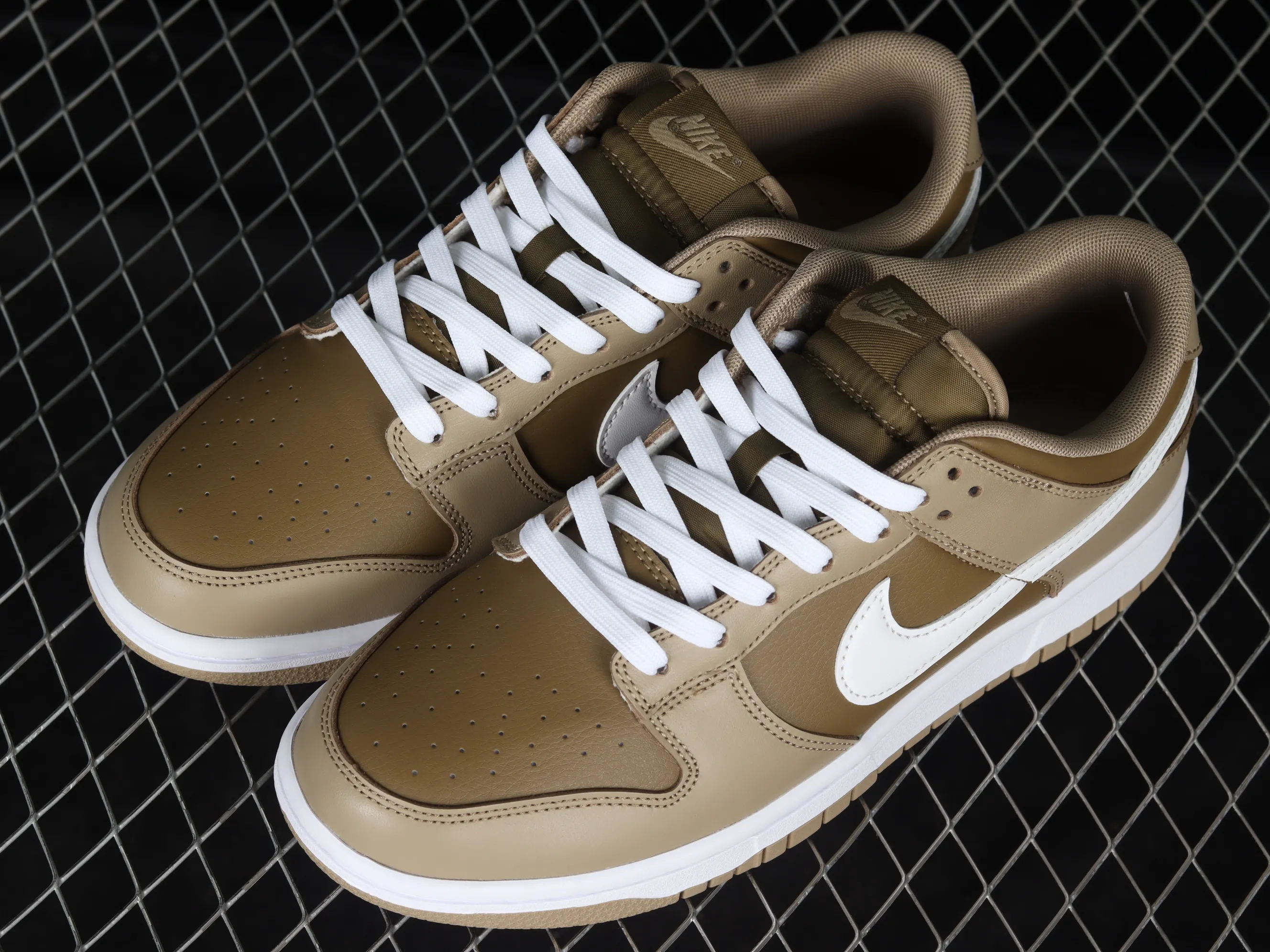 All categories Nk SB Dunk series Nk SB Dunk Low low-top sneakers F version Nk Dunk Low "Judge Grey" earth color SB low-top sports and leisure sneakers DJ6188-200